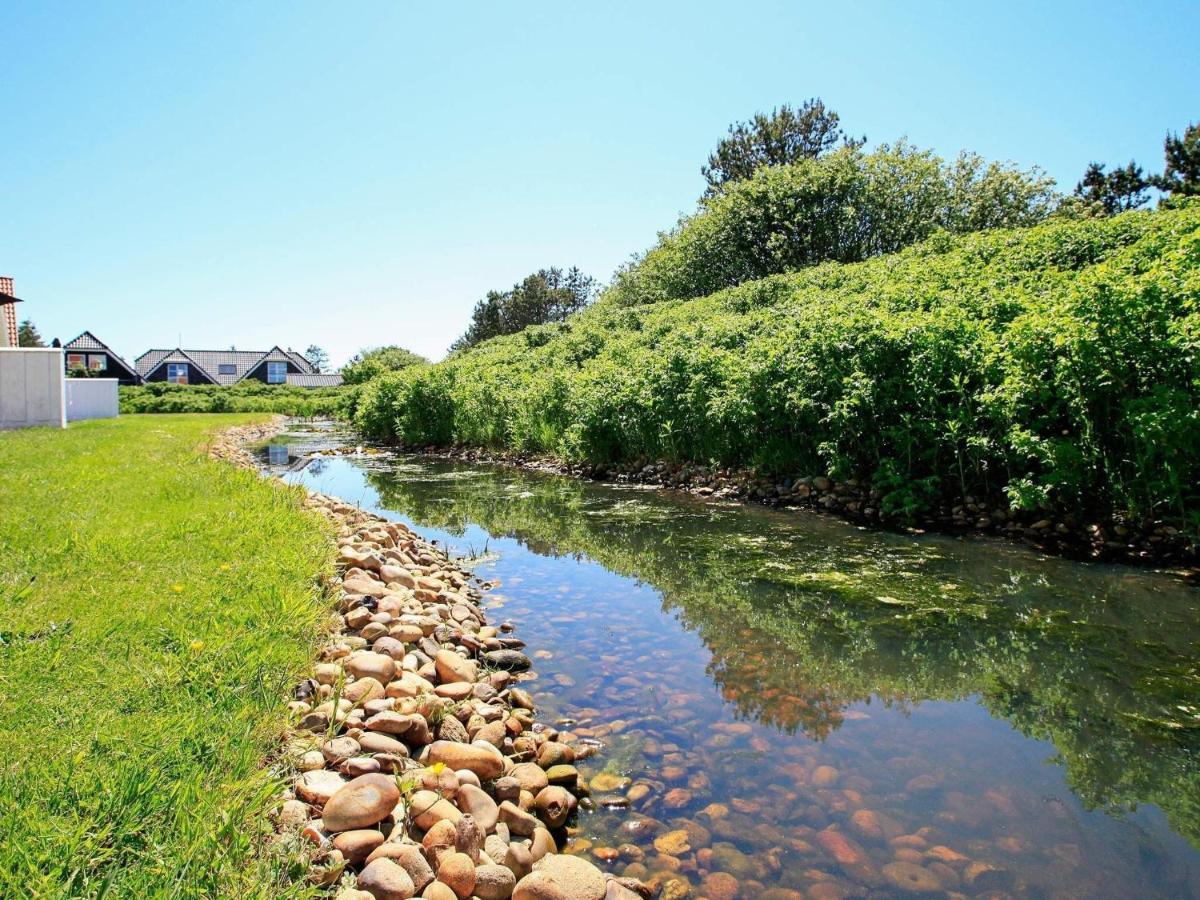 4 Person Holiday Home In Bl Vand Blåvand Exterior photo